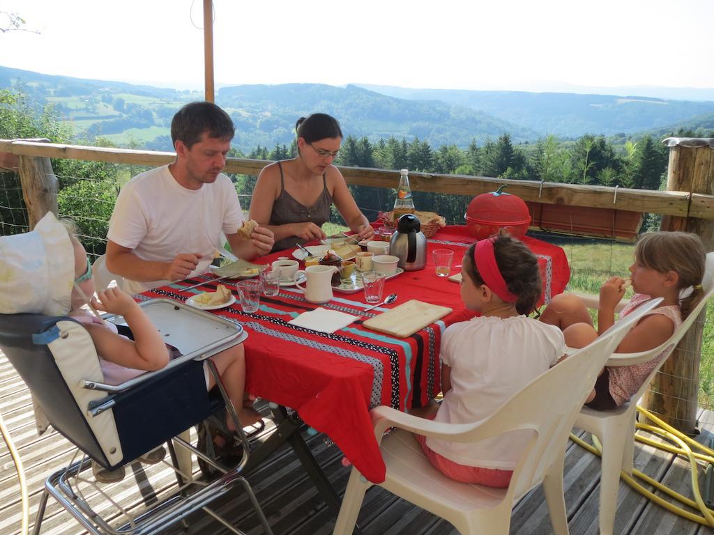 Les Grandes Fontaines Bed & Breakfast La Longine Bagian luar foto