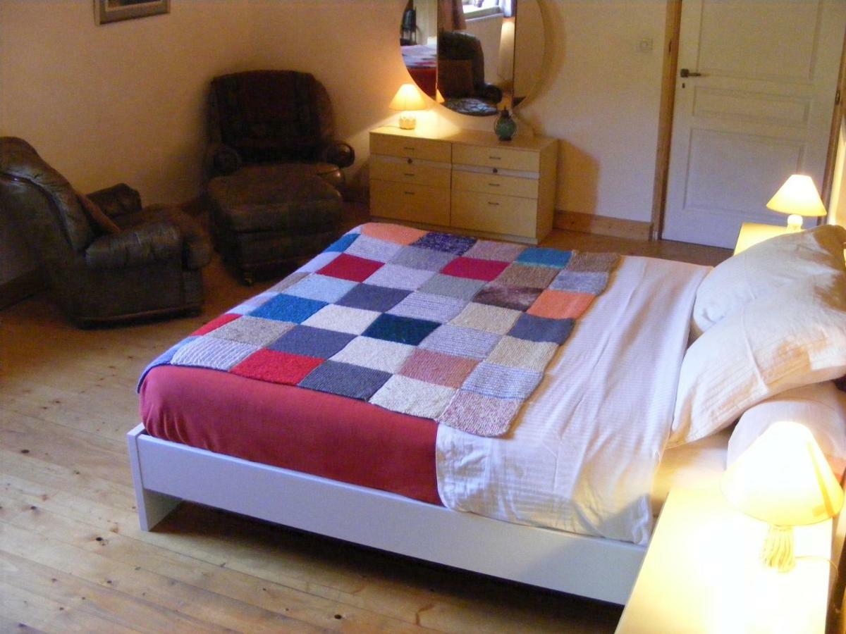 Les Grandes Fontaines Bed & Breakfast La Longine Bagian luar foto